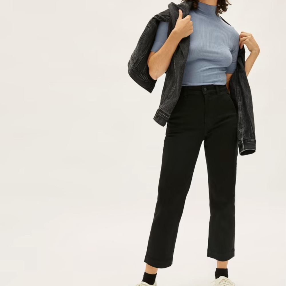 Everlane, The Straight-Leg Crop in Black, Size 4 - Picture 2 of 10